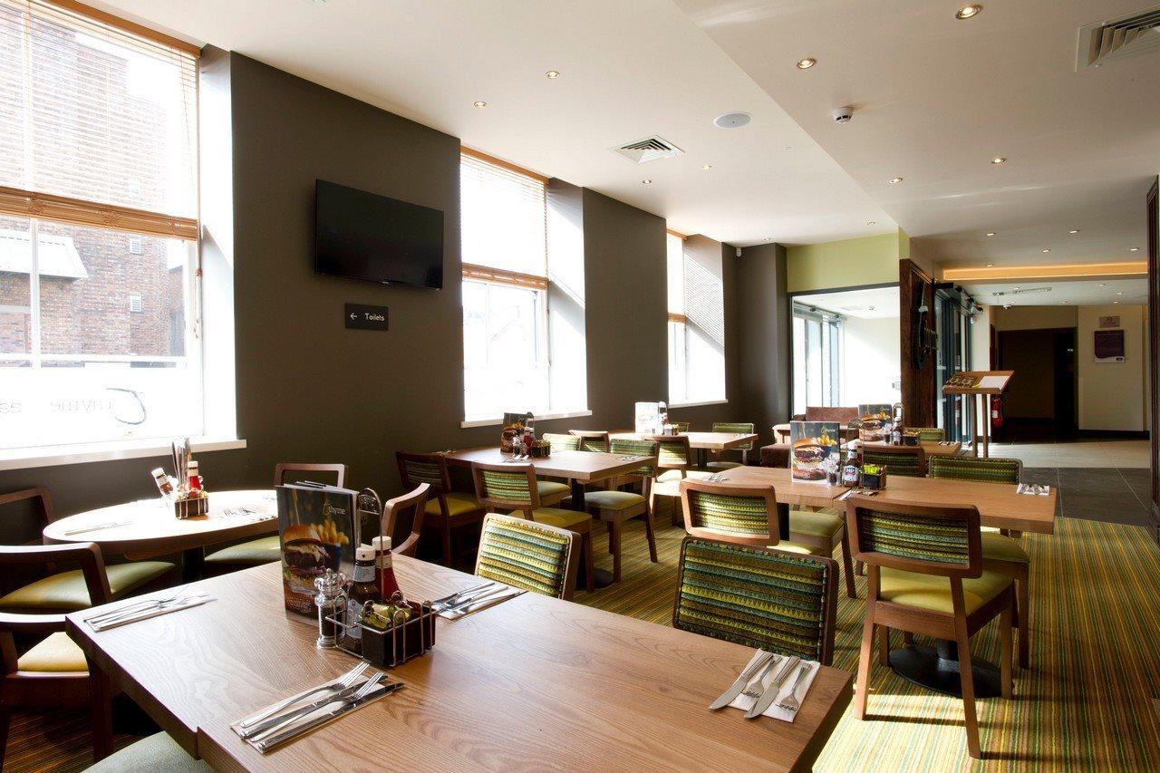 Premier Inn Perth City Centre Bagian luar foto