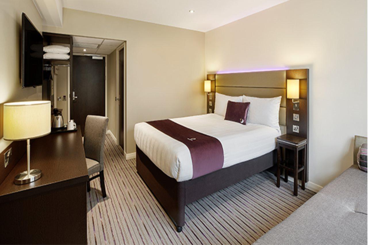 Premier Inn Perth City Centre Bagian luar foto